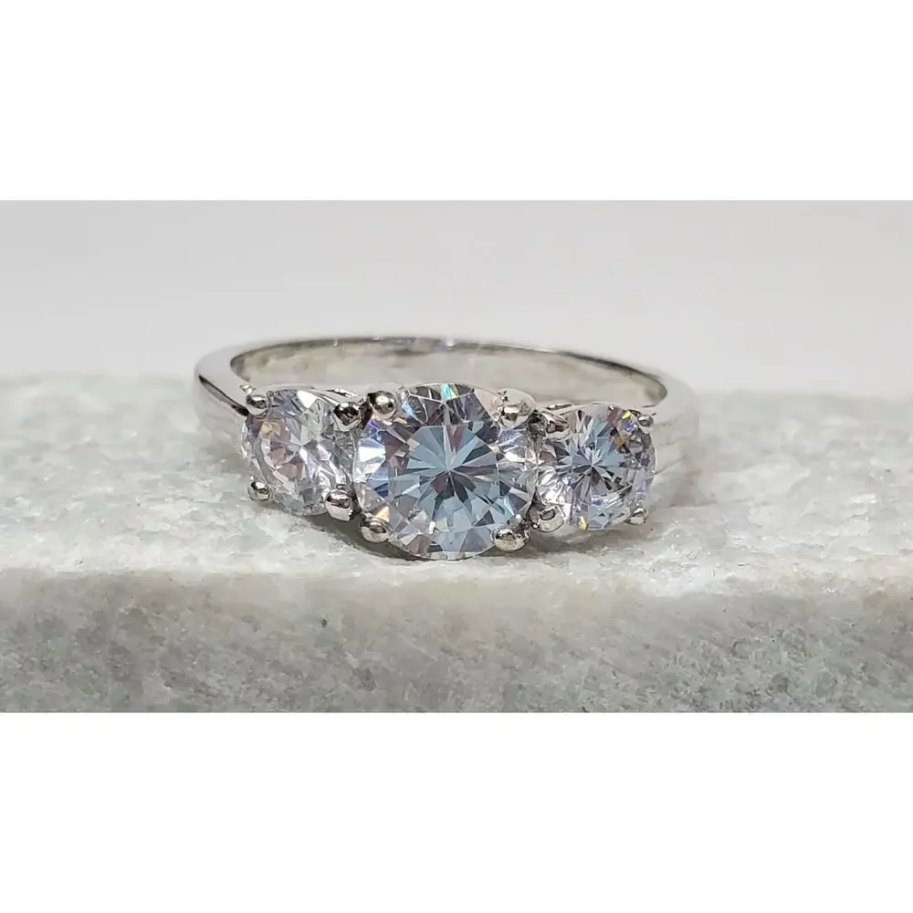 Avon RJ Graziano Past Present Future Cubic Zirconia CZ Silver Tone Ring Sz 9.25